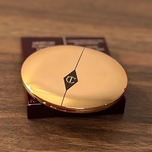 New Charlotte Tilbury Airbrush Flawless Finish Powder
